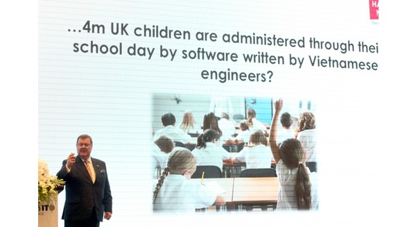 4 triệu học sinh Vương quốc Anh đang được quản lý trong suốt giờ học tại trường bằng một phần mềm được viết bởi người Việt, ông Paul Smith – Chủ tịch Harvey Nash phát biểu.